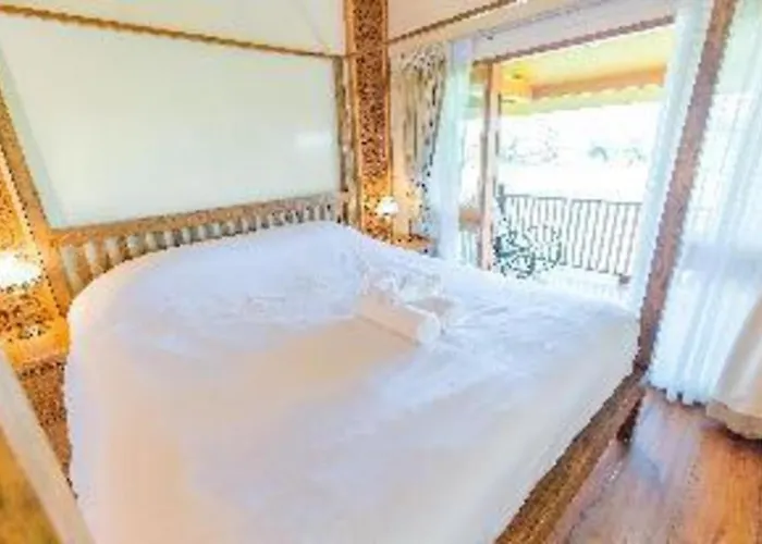 โรงแรม Burann Bangtanode Photharam