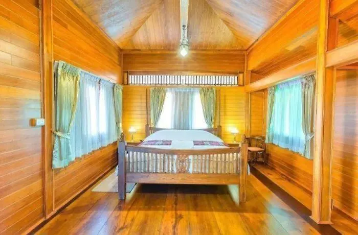 Burann Bangtanode โรงแรม Photharam